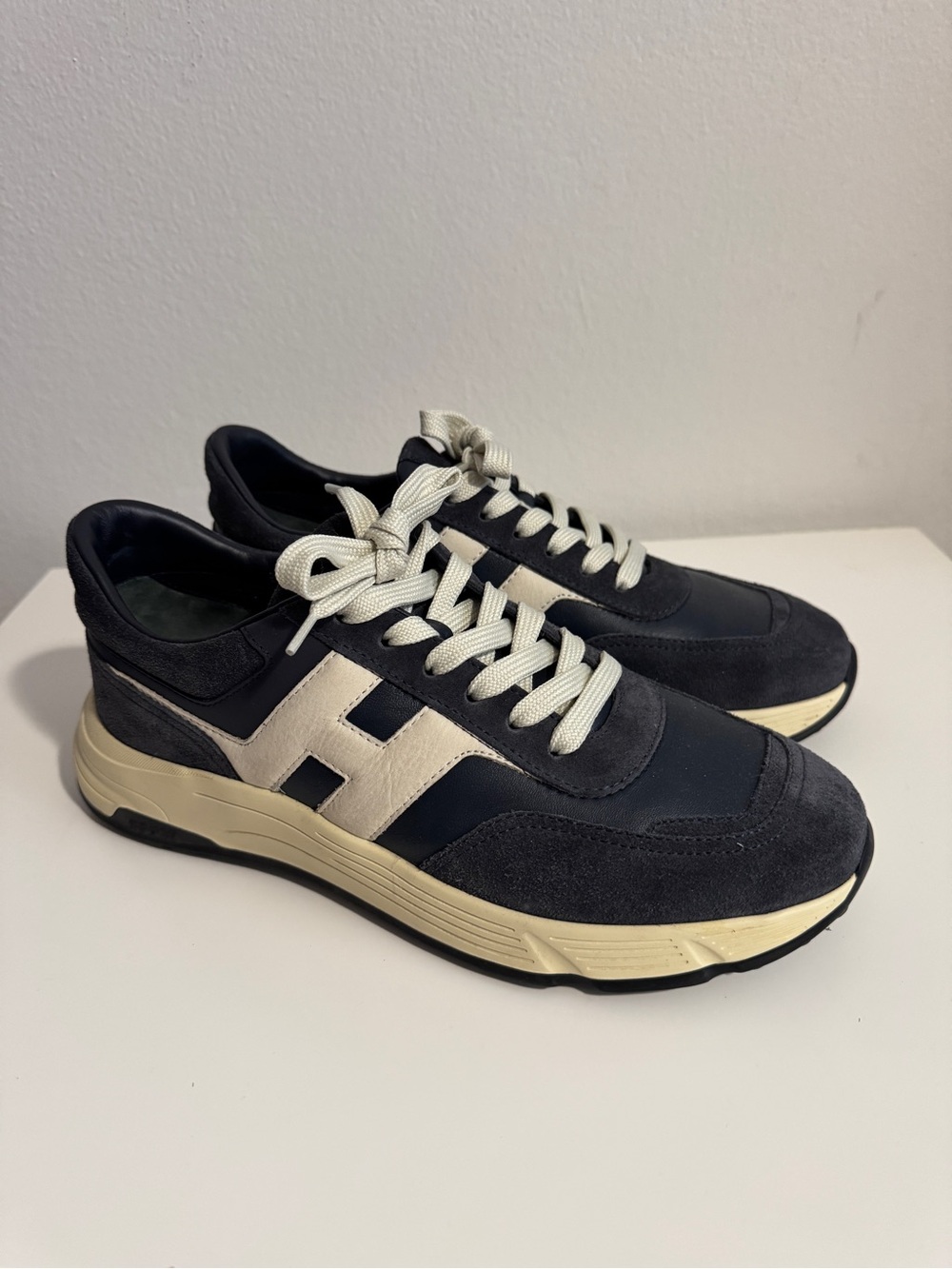 Hogan Men's Navy and Cream Lace-Up Sneakers